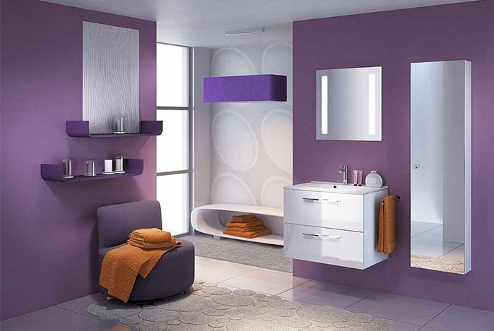 trang trí phòng tắm màu tím